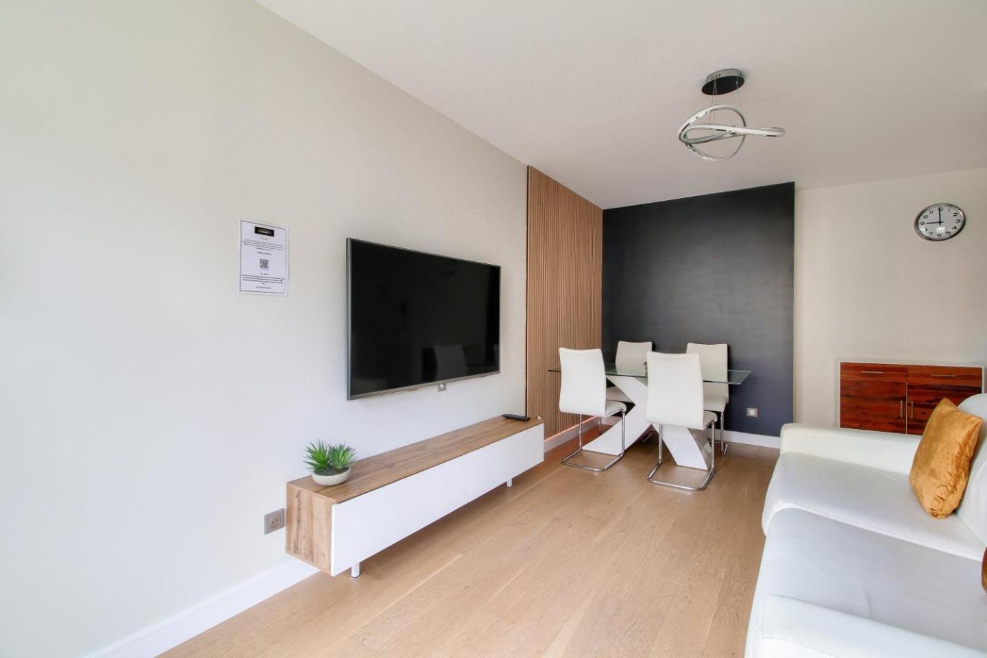 123Home - Suite & Spa Xl Montévrain Zewnętrze zdjęcie