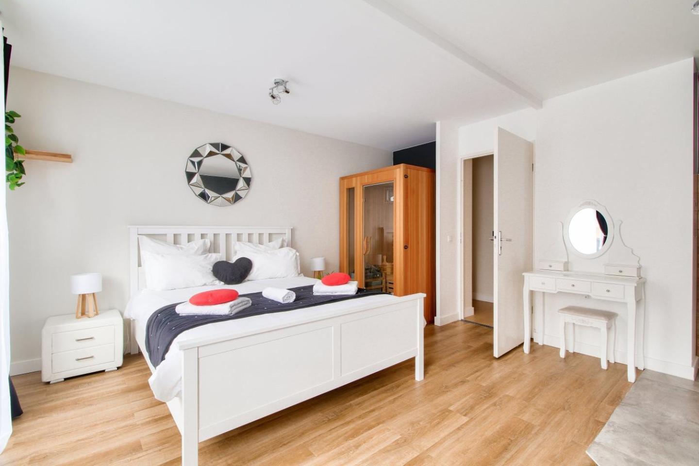 123Home - Suite & Spa Xl Montévrain Zewnętrze zdjęcie